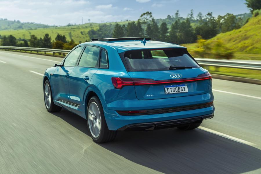  Audi e-tron 55 Quattro S-Line 2020 года  (LA) (фото 15 из 36)